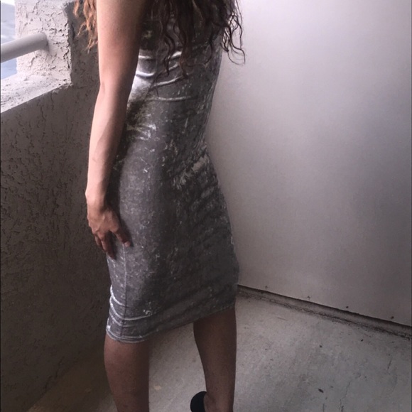 Long Tan Fit Dress - Picture 4 of 5